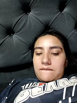 Hellen Alex online show from September 14, 2025, 11:04 pm