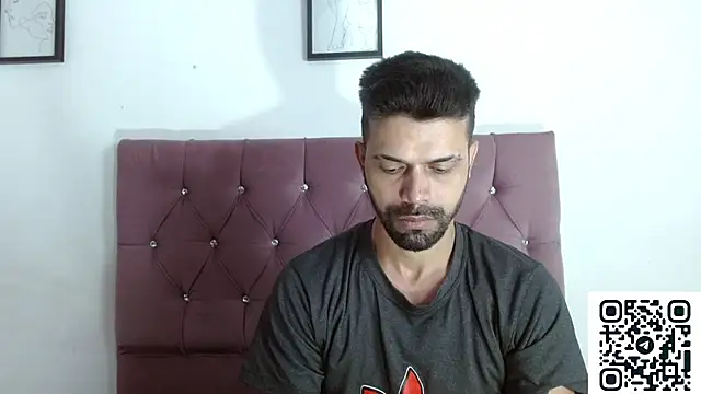 Snapshot of max_ashley_mds chatting on May 9, 2026, 1:27 pm max ashley mds online show from May 9, 2026, 1:27 pm