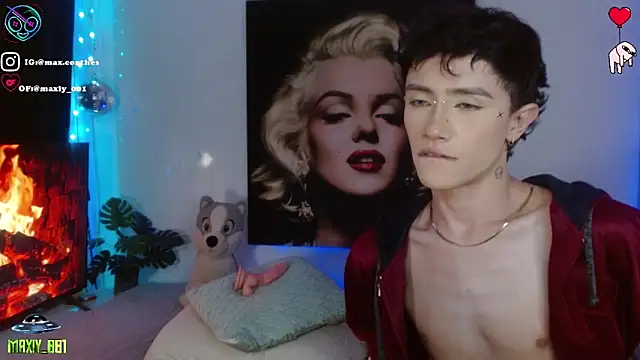 maxiy 001 online show from March 14, 2026, 12:39 am