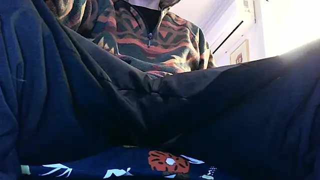 Snapshot of Bigone_uncut chatting on February 5, 2026, 4:11 pm Bigone uncut online show from February 5, 2026, 4:11 pm