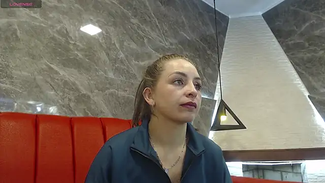  isaabellaa online show from February 6, 2025, 11:10 am