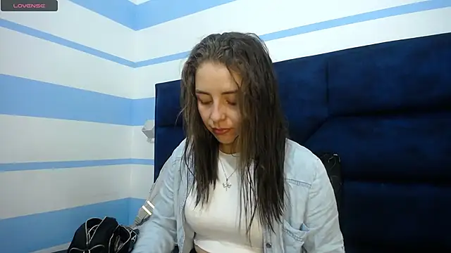  isaabellaa online show from February 8, 2025, 11:33 am