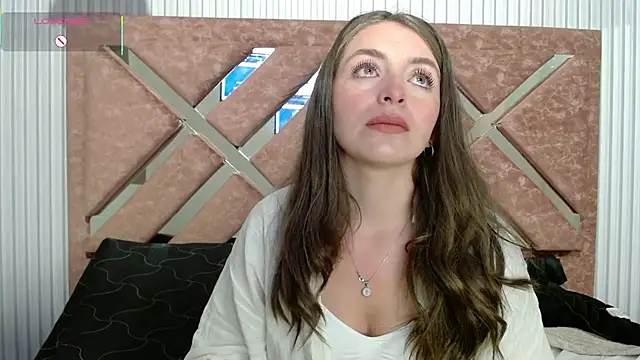 Snapshot of _isaabellaa chatting on April 23, 2026, 12:29 pm isaabellaa online show from April 23, 2026, 12:29 pm