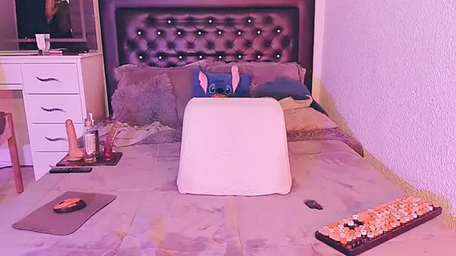 billiesimons2 online show from March 31, 2026, 5:46 pm