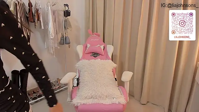 Sweetnaughtygirl  online show from January 3, 2025, 2:54 am