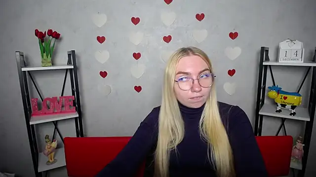 Snapshot of BeatriceFly chatting on December 14, 2024, 3:36 pm BeatriceFly online show from December 14, 2024, 3:36 pm