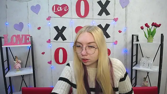 Snapshot of BeatriceFly chatting on January 22, 2025, 6:20 am BeatriceFly online show from January 22, 2025, 6:20 am