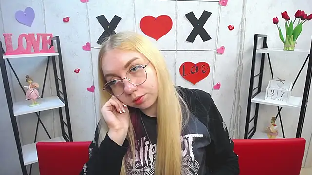 Snapshot of BeatriceFly chatting on January 28, 2025, 2:21 pm BeatriceFly online show from January 28, 2025, 2:21 pm