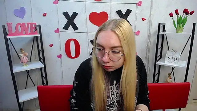 Snapshot of BeatriceFly chatting on January 29, 2025, 12:13 pm BeatriceFly online show from January 29, 2025, 12:13 pm