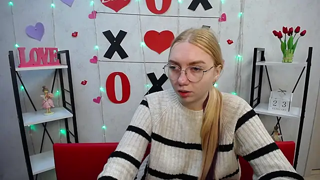 Snapshot of BeatriceFly chatting on February 23, 2025, 6:07 am BeatriceFly online show from February 23, 2025, 6:07 am