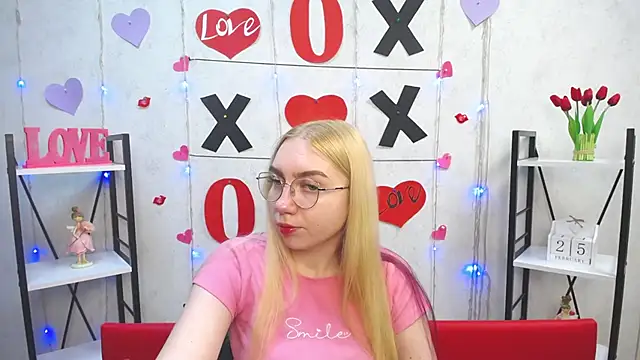 Snapshot of BeatriceFly chatting on February 25, 2025, 3:49 pm BeatriceFly online show from February 25, 2025, 3:49 pm