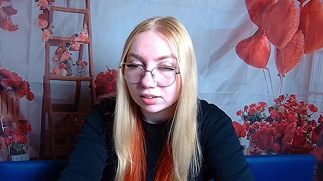 Snapshot of BeatriceFly chatting on February 19, 2026, 12:34 pm BeatriceFly online show from February 19, 2026, 12:34 pm