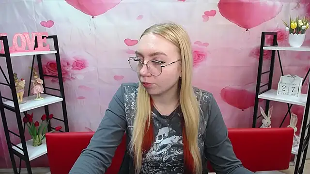 Snapshot of BeatriceFly chatting on February 28, 2026, 1:12 pm BeatriceFly online show from February 28, 2026, 1:12 pm