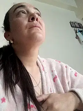 Snapshot of skayhot_ chatting on December 13, 2024, 11:55 am skayhot online show from December 13, 2024, 11:55 am