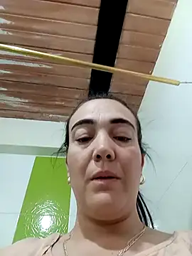 Snapshot of skayhot_ chatting on December 26, 2024, 12:38 pm skayhot online show from December 26, 2024, 12:38 pm