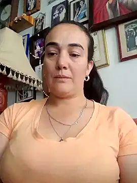 Snapshot of skayhot_ chatting on January 14, 2025, 2:00 pm skayhot online show from January 14, 2025, 2:00 pm