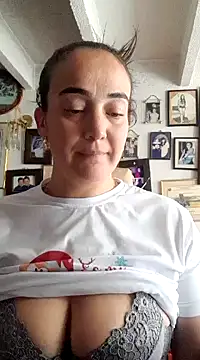 Snapshot of skayhot_ chatting on January 19, 2025, 5:28 pm skayhot online show from January 19, 2025, 5:28 pm