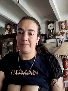 Snapshot of skayhot_ chatting on January 21, 2025, 1:54 pm skayhot online show from January 21, 2025, 1:54 pm