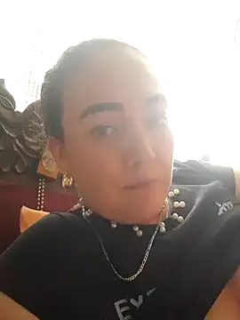 Snapshot of skayhot_ chatting on January 23, 2025, 2:39 pm skayhot online show from January 23, 2025, 2:39 pm