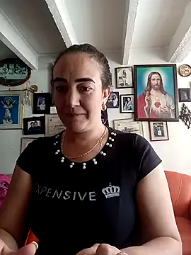 Snapshot of skayhot_ chatting on January 23, 2025, 5:42 pm skayhot online show from January 23, 2025, 5:42 pm