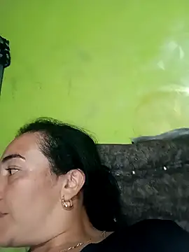 Snapshot of skayhot_ chatting on February 3, 2025, 8:57 pm skayhot online show from February 3, 2025, 8:57 pm