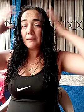 Snapshot of skayhot_ chatting on February 8, 2025, 1:33 pm skayhot online show from February 8, 2025, 1:33 pm