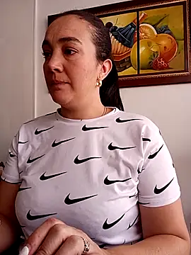 Snapshot of skayhot_ chatting on February 27, 2025, 1:38 pm skayhot online show from February 27, 2025, 1:38 pm