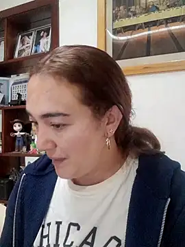 skayhot  online show from February 16, 2026, 12:01 pm