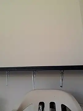 skayhot  online show from April 24, 2026, 1:57 pm