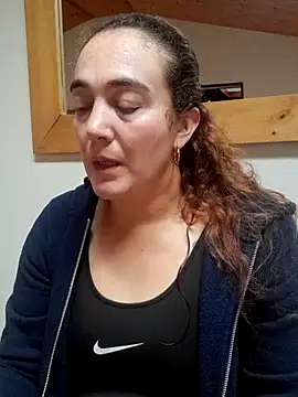 Snapshot of skayhot_ chatting on April 29, 2026, 1:37 pm skayhot online show from April 29, 2026, 1:37 pm