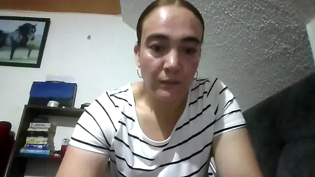 Snapshot of skayhot_ chatting on May 15, 2026, 11:39 am skayhot online show from May 15, 2026, 11:39 am