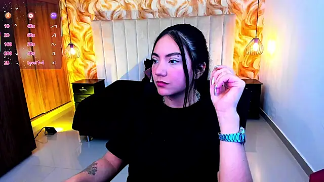 Snapshot of miichael_black chatting on April 23, 2026, 4:31 pm miichael black online show from April 23, 2026, 4:31 pm