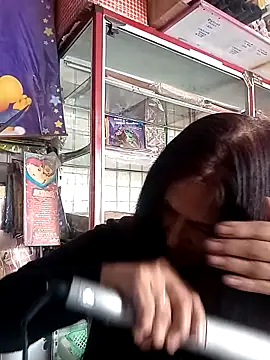 Edged Hot69 online show from March 12, 2026, 3:18 pm