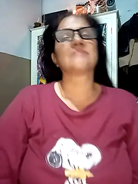 Edged Hot69 online show from March 17, 2026, 2:05 am