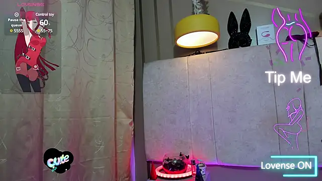 girl amada online show from March 21, 2025, 2:50 am