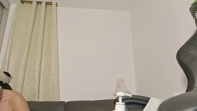 Snapshot of miss_valery2 chatting on June 10, 2026, 3:29 am miss valery2 online show from June 10, 2026, 3:29 am