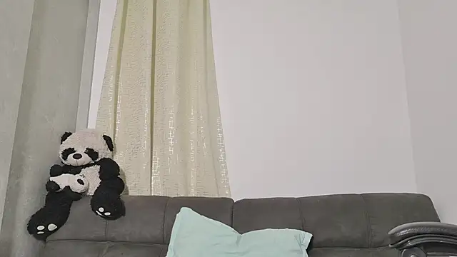 Snapshot of miss_valery2 chatting on July 9, 2026, 10:52 am miss valery2 online show from July 9, 2026, 10:52 am