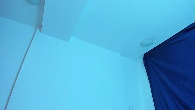 emiily15   online show from January 20, 2025, 6:43 pm