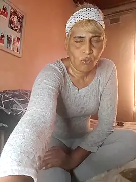 Snapshot of Goodgirlsue_77 chatting on October 29, 2025, 6:59 am Goodgirlsue 77 online show from October 29, 2025, 6:59 am