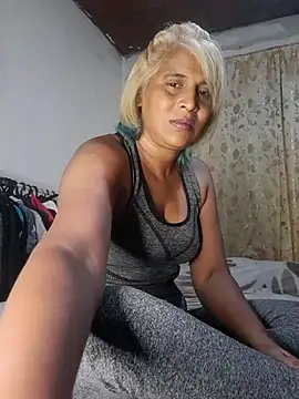 Goodgirlsue 77 online show from April 13, 2026, 6:13 pm