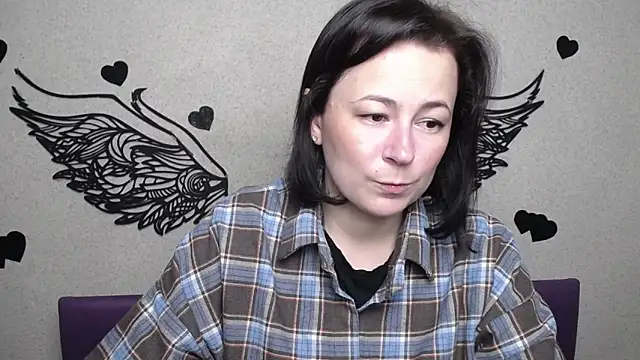 MarieSho online show from April 13, 2026, 5:07 pm