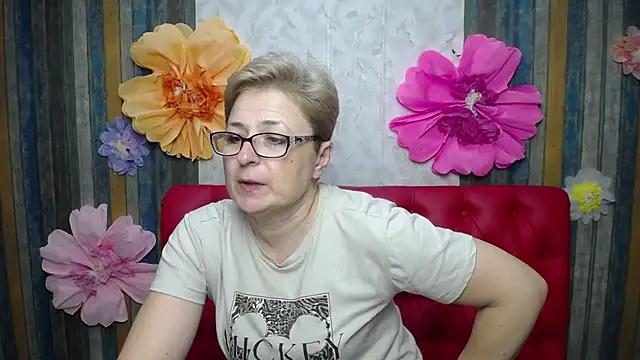EmiliaGree online show from May 15, 2026, 5:20 pm