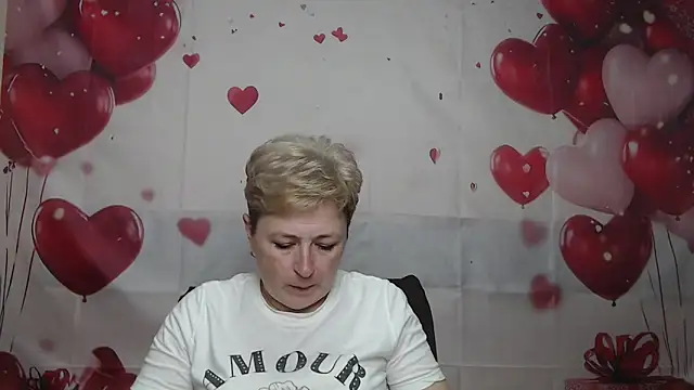 EmiliaGree online show from May 16, 2026, 5:12 pm