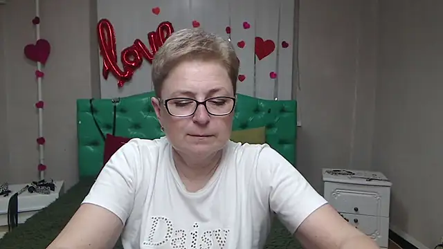 EmiliaGree online show from May 22, 2026, 5:07 pm