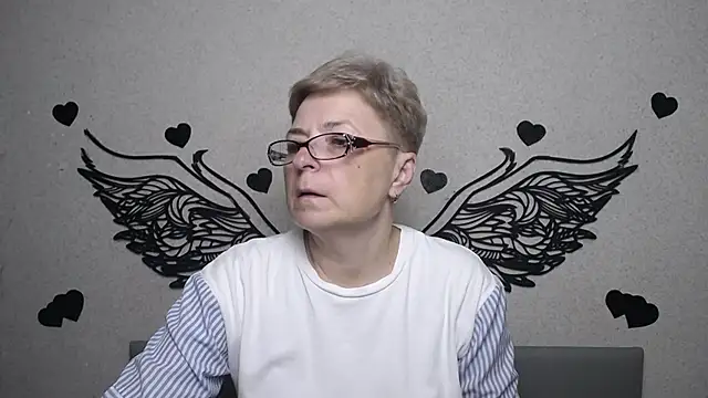 EmiliaGree online show from July 19, 2026, 5:05 pm