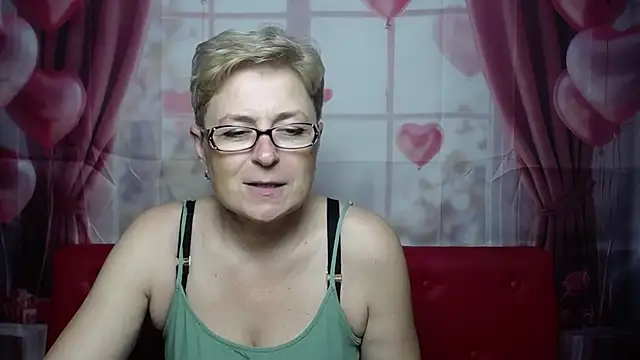 EmiliaGree online show from July 28, 2026, 6:20 pm