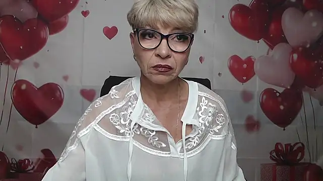 EllaBonito online show from May 12, 2026, 5:59 am