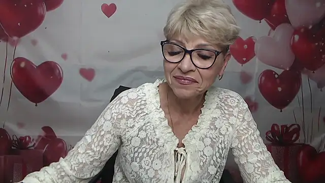 EllaBonito online show from July 9, 2026, 5:44 am