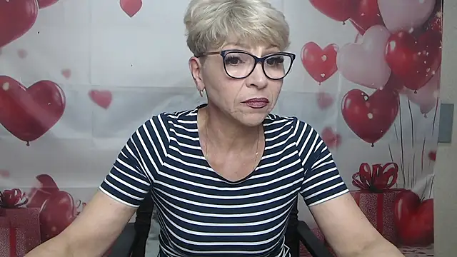 EllaBonito online show from July 11, 2026, 5:32 am