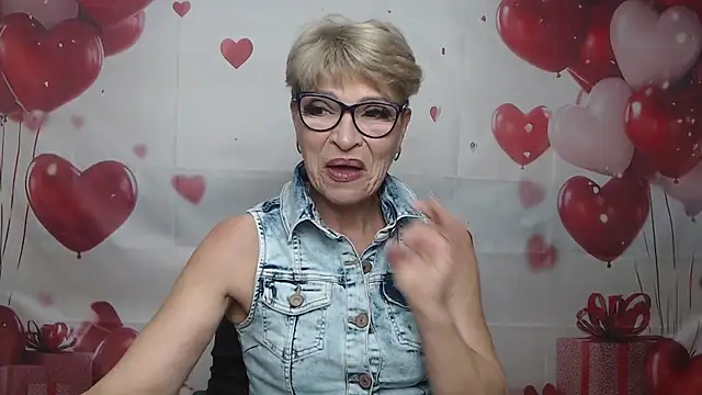 EllaBonito online show from July 18, 2026, 5:33 am